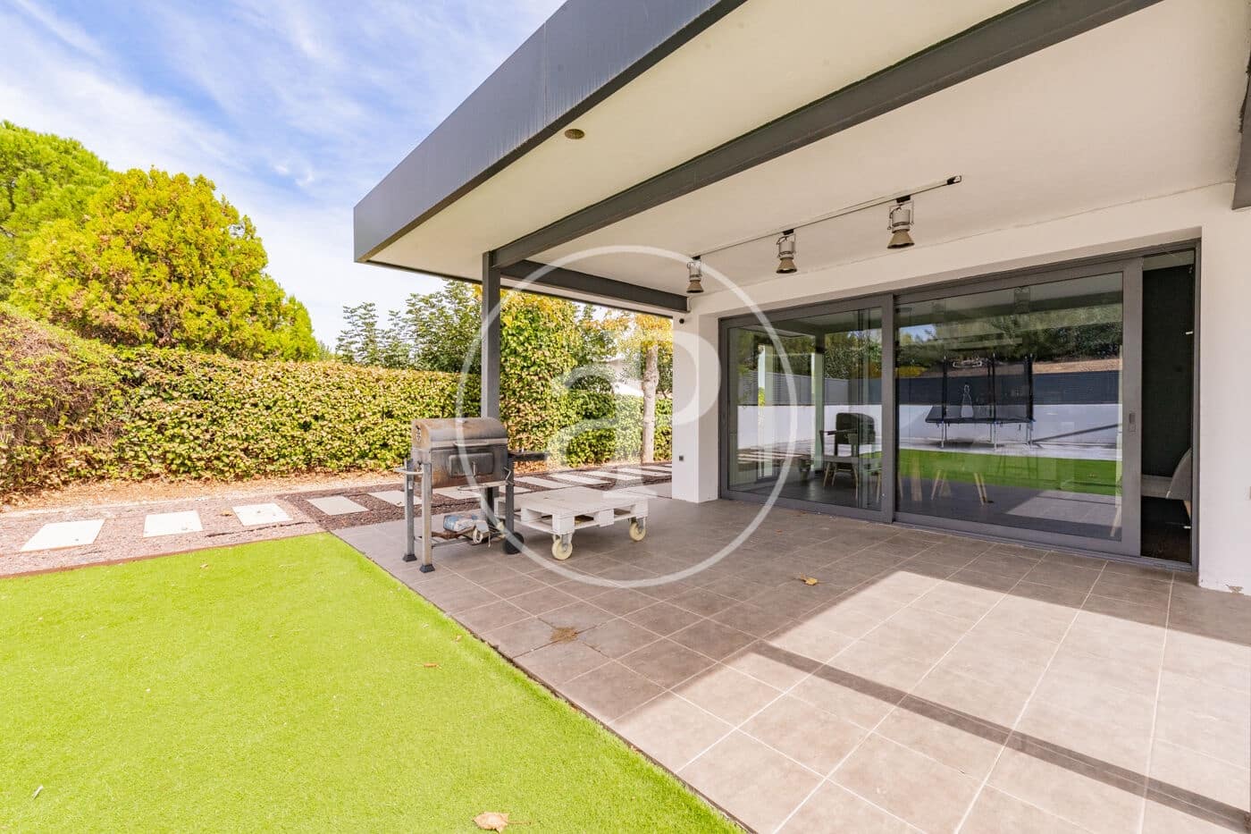 Chalet de 4 habitaciones en Madrid ciudad en venta con garaje - 1.200.000 € (Ref: 10139676)