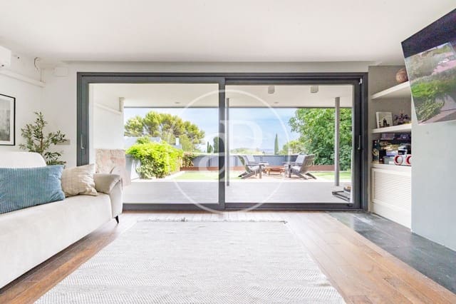 4 soverom Villa til salgs i Aeropuerto, Madrid by med garasje - € 1 200 000 (Ref: 10139676)