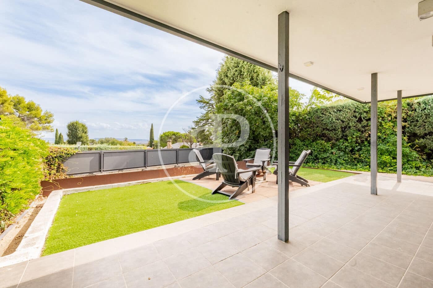 Chalet de 4 habitaciones en Madrid ciudad en venta con garaje - 1.200.000 € (Ref: 10139676)