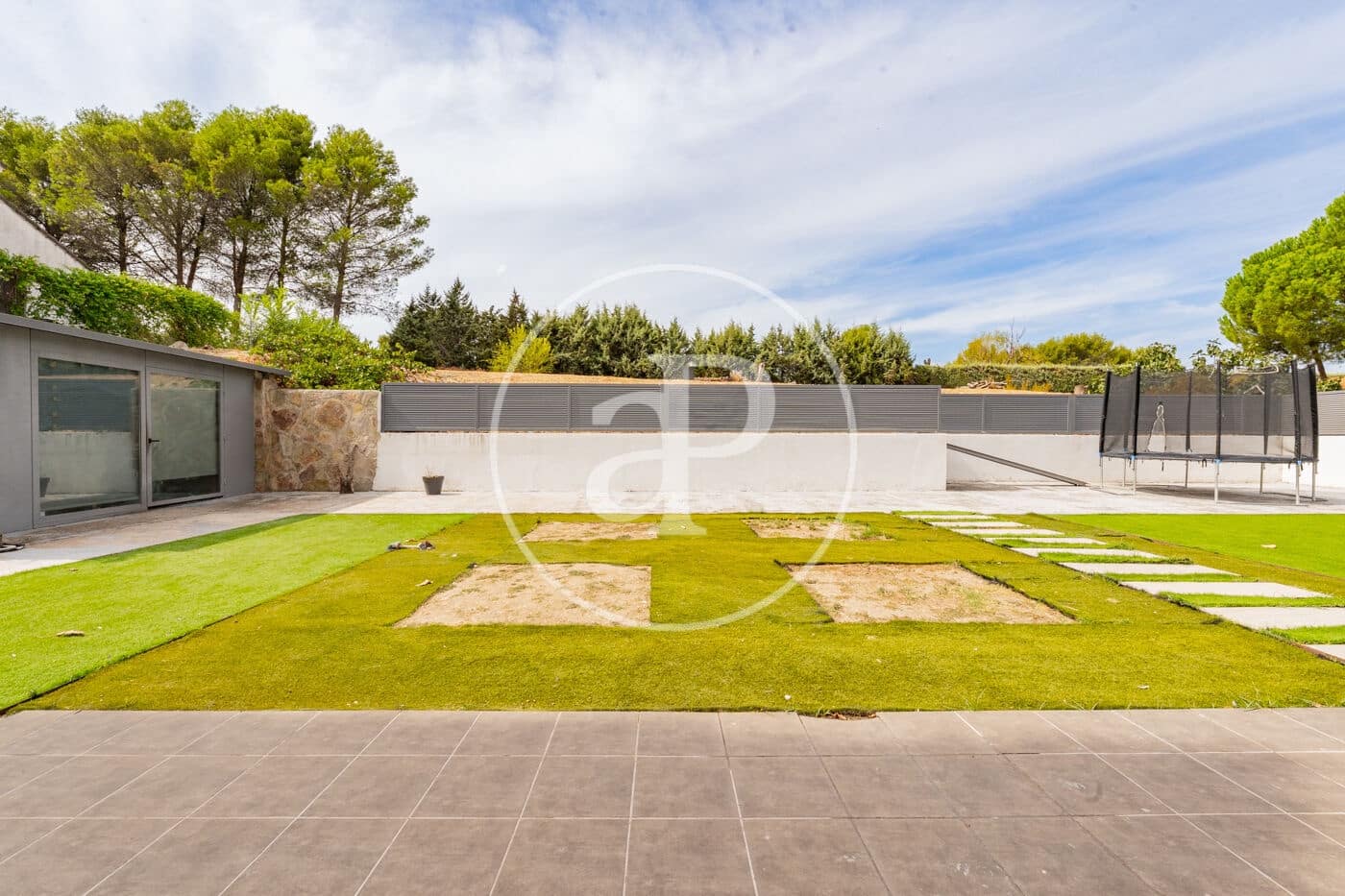 Chalet de 4 habitaciones en Madrid ciudad en venta con garaje - 1.200.000 € (Ref: 10139676)