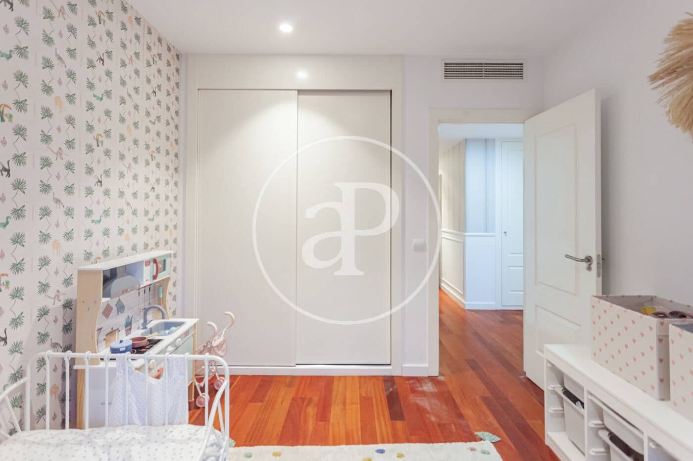 4 soverom Leilighet til salgs i Madrid by med svømmebasseng garasje - € 1 300 000 (Ref: 10142419)
