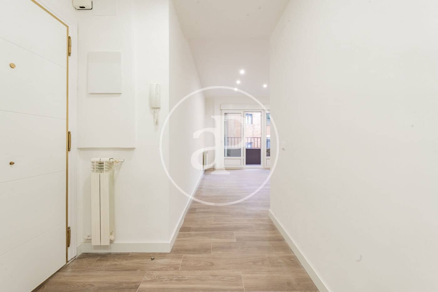 3 soveværelse Lejlighed til leje i Madrid by - € 2.200 (Ref: 10142420)