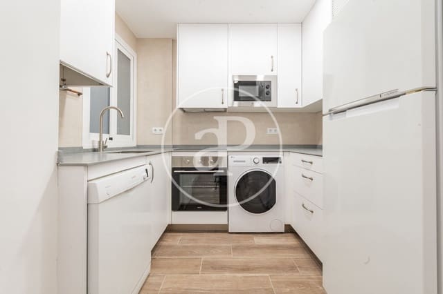 3 soveværelse Lejlighed til leje i Prosperidad, Madrid by - € 2.200 (Ref: 10142420)