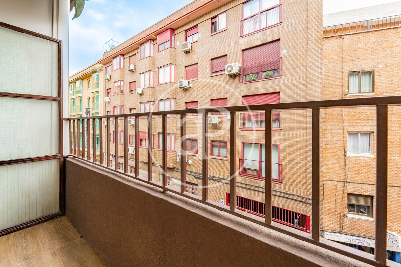 3 soveværelse Lejlighed til leje i Madrid by - € 2.200 (Ref: 10142420)