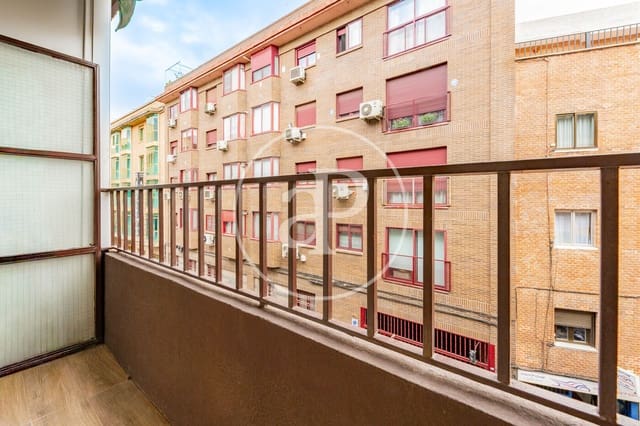 3 soveværelse Lejlighed til leje i Prosperidad, Madrid by - € 2.200 (Ref: 10142420)