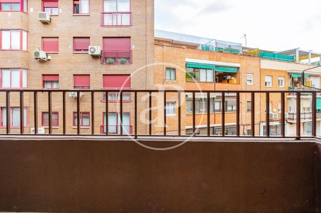 3 soveværelse Lejlighed til leje i Prosperidad, Madrid by - € 2.200 (Ref: 10142420)