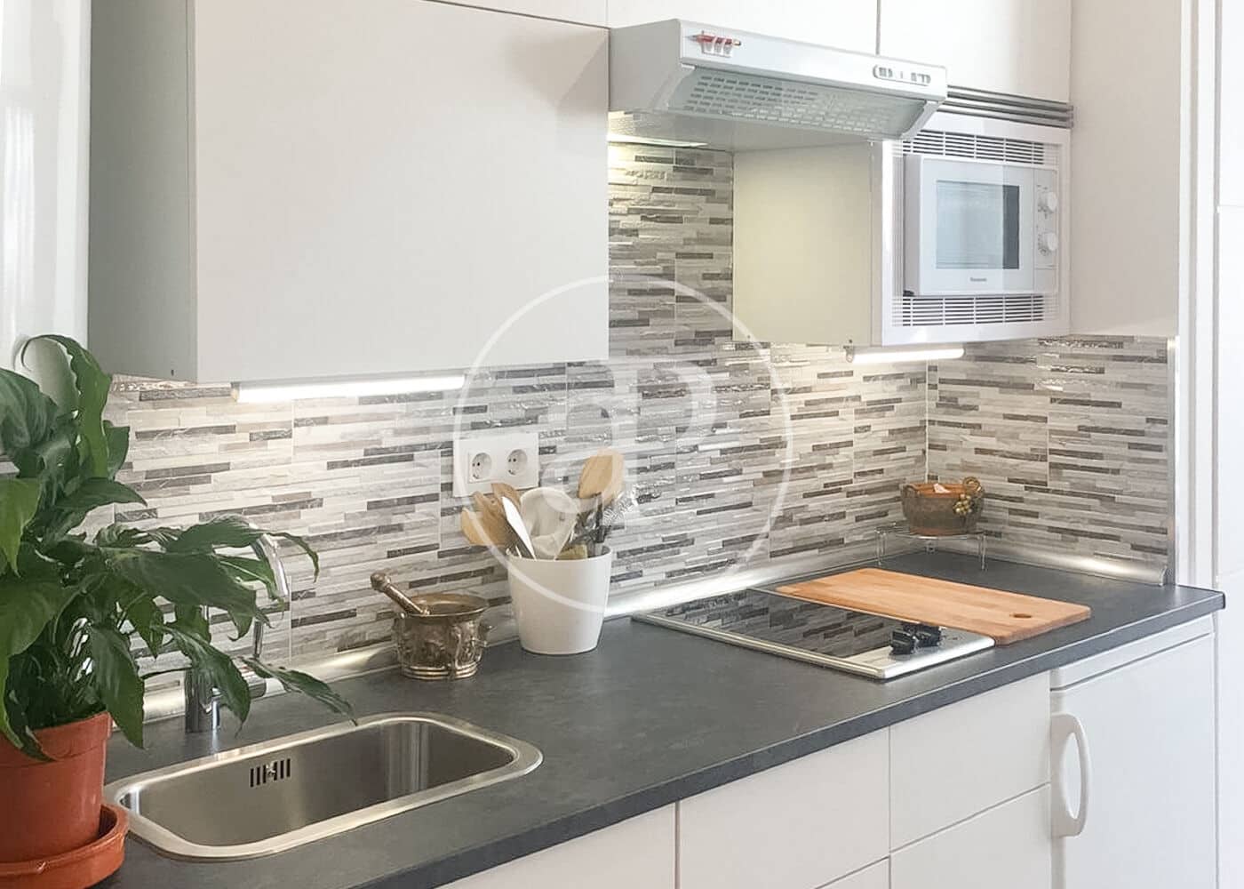 1 soveværelse Villa til salg i San Sebastian de los Reyes med swimmingpool garage - € 380.000 (Ref: 10142422)