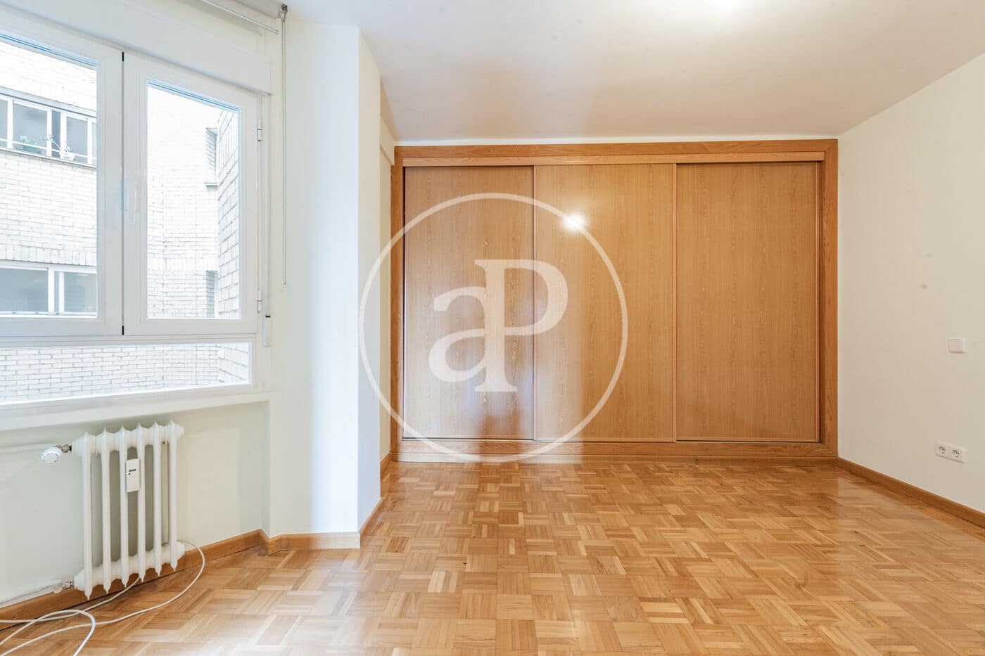 3 Zimmer Apartment zu vermieten in Madrid Stadt mit Garage - 3.200 € (Ref: 10147037)
