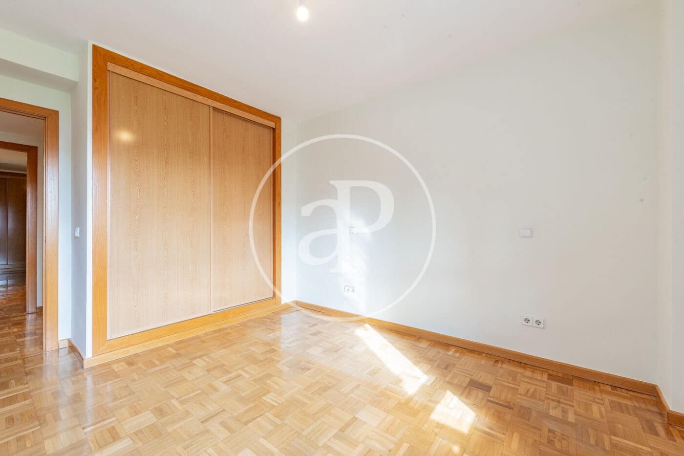 3 Zimmer Apartment zu vermieten in Madrid Stadt mit Garage - 3.200 € (Ref: 10147037)