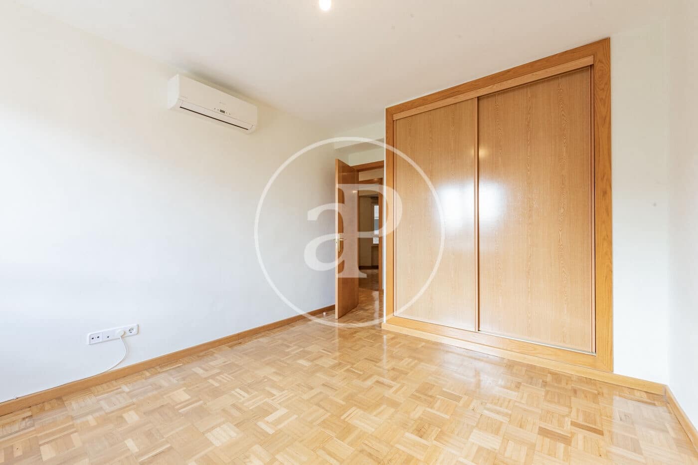 3 Zimmer Apartment zu vermieten in Madrid Stadt mit Garage - 3.200 € (Ref: 10147037)