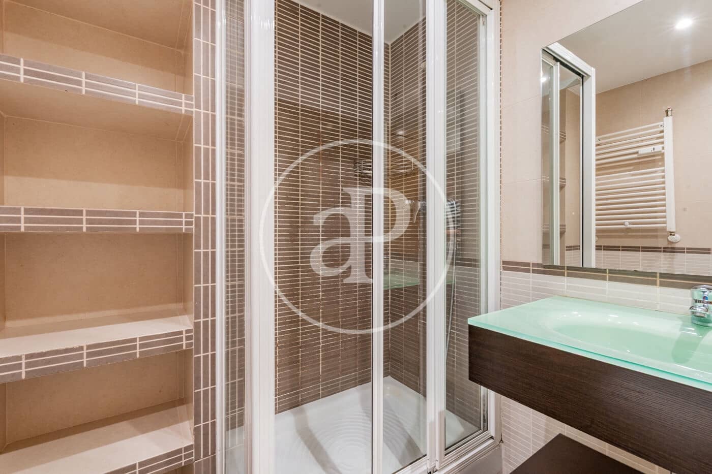 3 Zimmer Apartment zu vermieten in Madrid Stadt mit Garage - 3.200 € (Ref: 10147037)