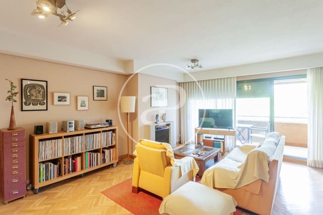 3 slaapkamer Appartement te koop in Pozuelo de Alarcón met zwembad garage - € 950.000 (Ref: 10147038)