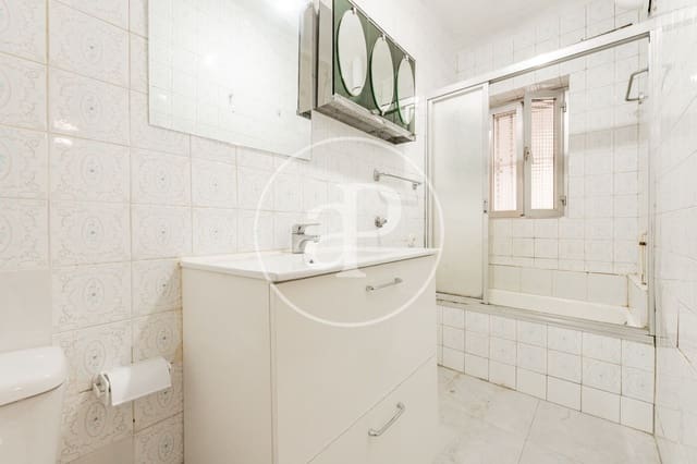 2 sovrum Lägenhet till salu i Castilla, Madrid stad - 390 000 € (Ref: 10147040)