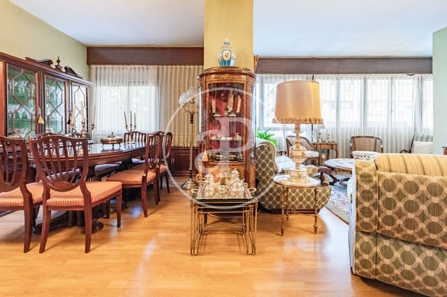 5 chambre Appartement à vendre à Ciudad Universitaria, Madrid ville avec garage - 1 750 000 € (Ref: 10148802)