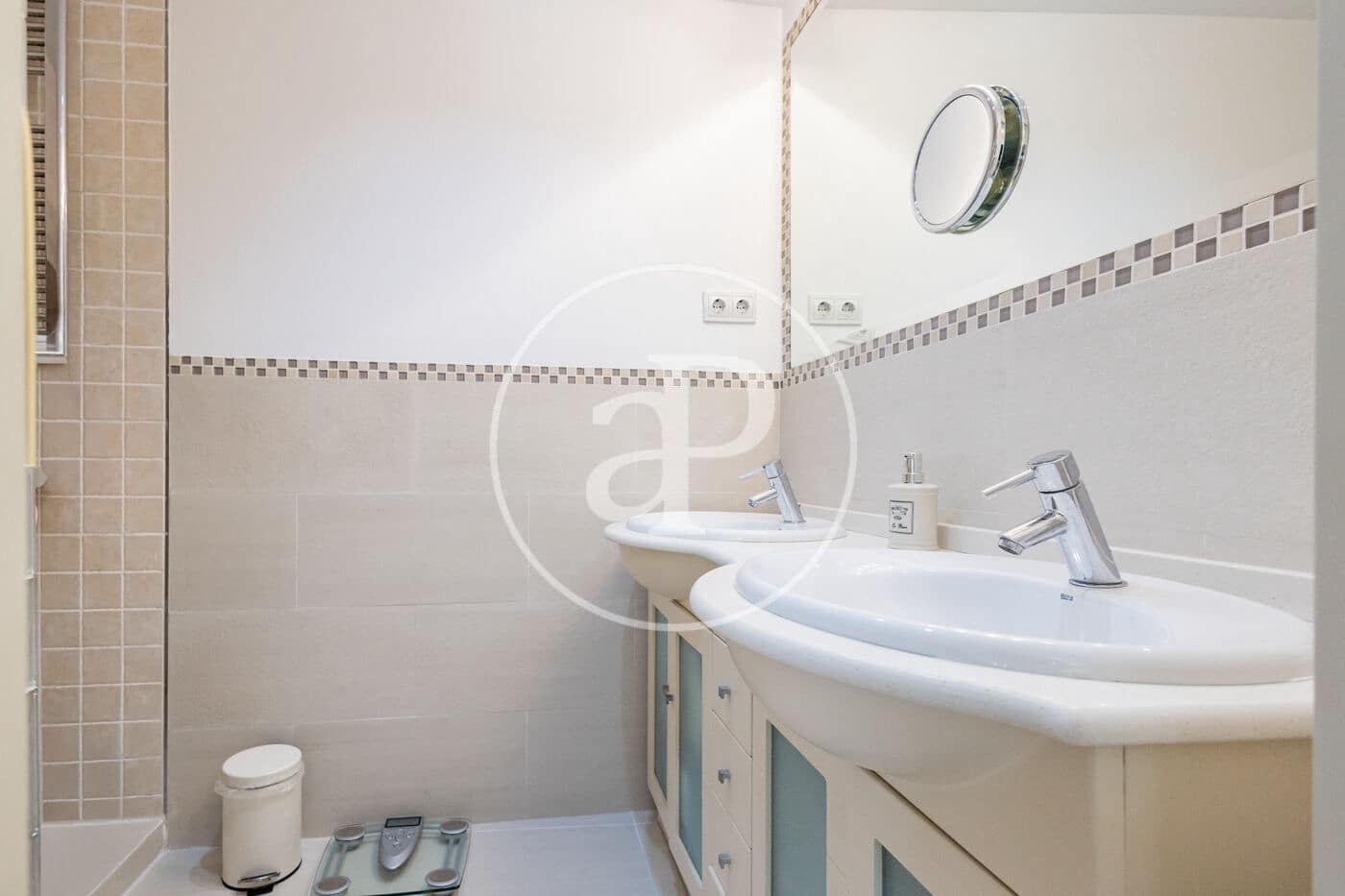 5 sovrum Lägenhet till salu i Madrid stad med pool - 1 350 000 € (Ref: 10148804)