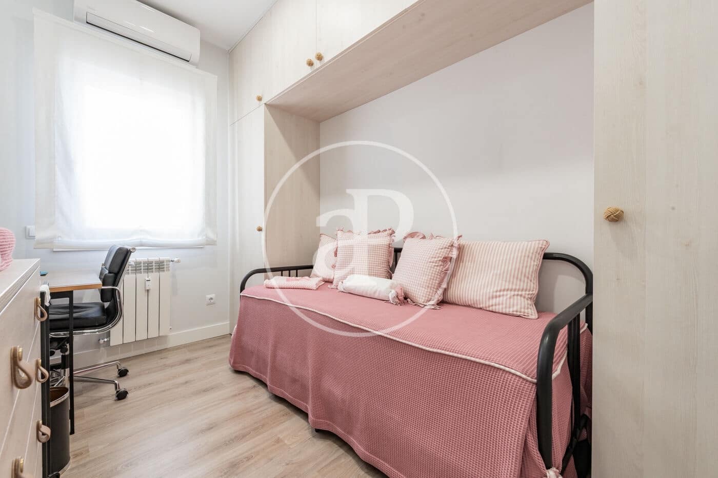 2 bedroom Apartment for sale in Madrid city - € 799,999 (Ref: 10148809)