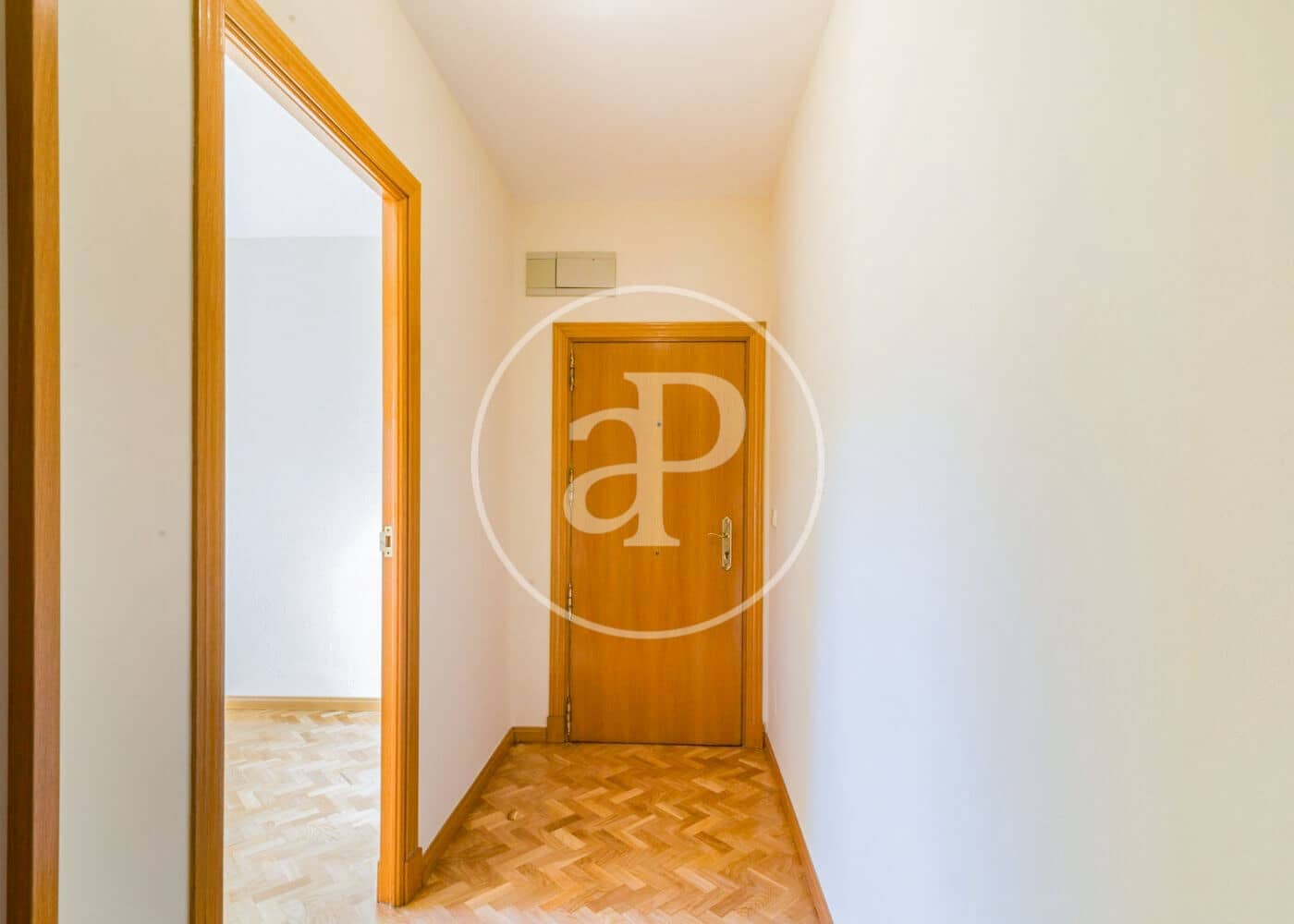 3 quarto Apartamento para arrendar em Madrid cidade com garagem - 2 000 € (Ref: 10148810)