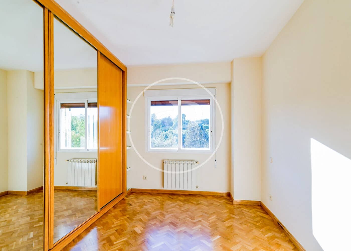 3 quarto Apartamento para arrendar em Madrid cidade com garagem - 2 000 € (Ref: 10148810)