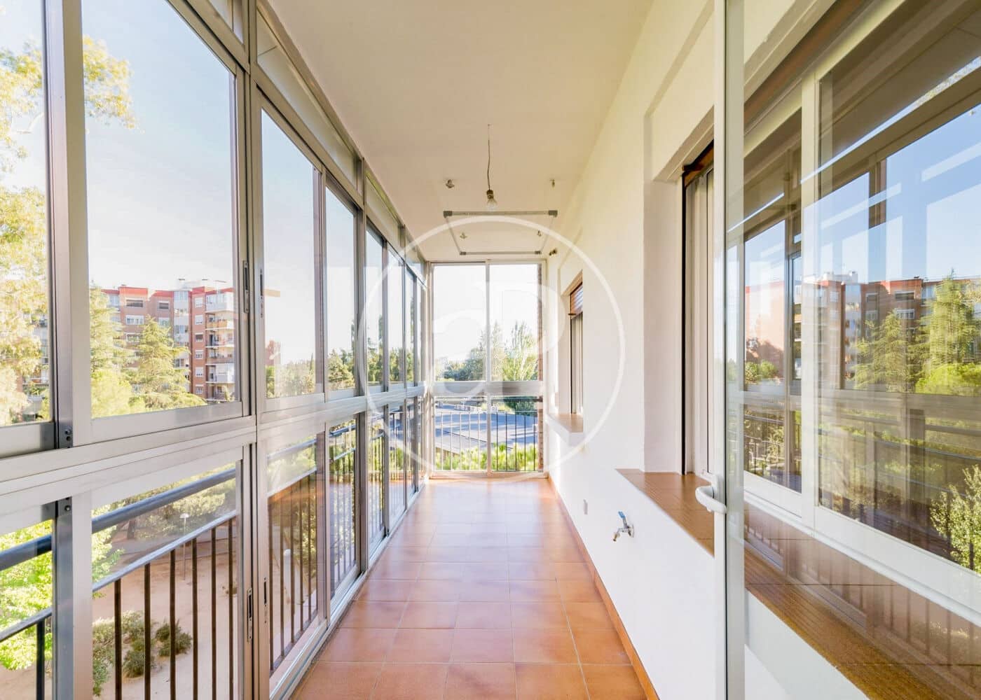 3 quarto Apartamento para arrendar em Madrid cidade com garagem - 2 000 € (Ref: 10148810)