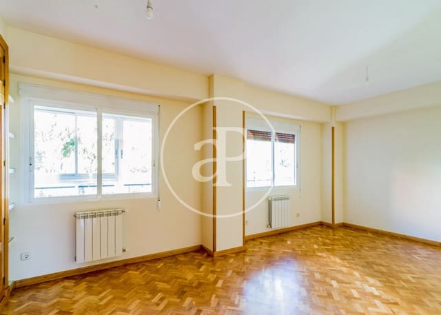 3 sovrum Lägenhet att hyra i Palomas, Madrid stad med garage - 2 000 € (Ref: 10148810)