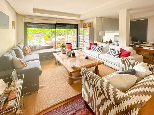5 soverom Villa til salgs i Boadilla del Monte med svømmebasseng garasje - € 1 275 000 (Ref: 10155241)