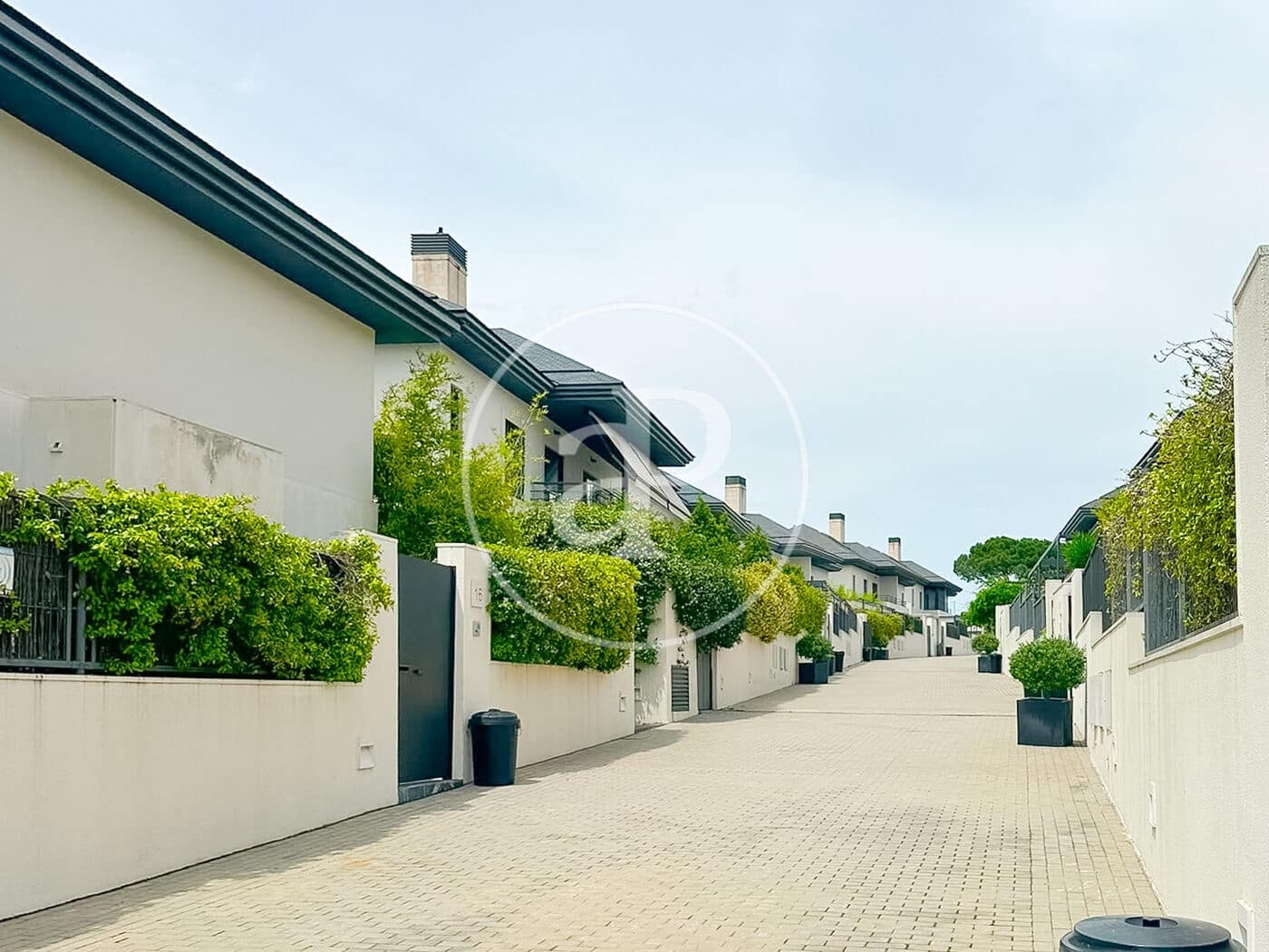 4 soveværelse Villa til salg i Boadilla del Monte med swimmingpool garage - € 1.325.000 (Ref: 10155242)