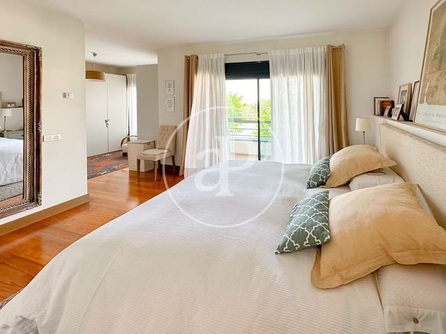 4 soveværelse Villa til salg i Boadilla del Monte med swimmingpool garage - € 1.325.000 (Ref: 10155242)