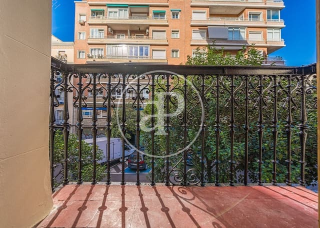3 quarto Apartamento para venda em Universidad, Madrid cidade - 1 370 000 € (Ref: 10155246)