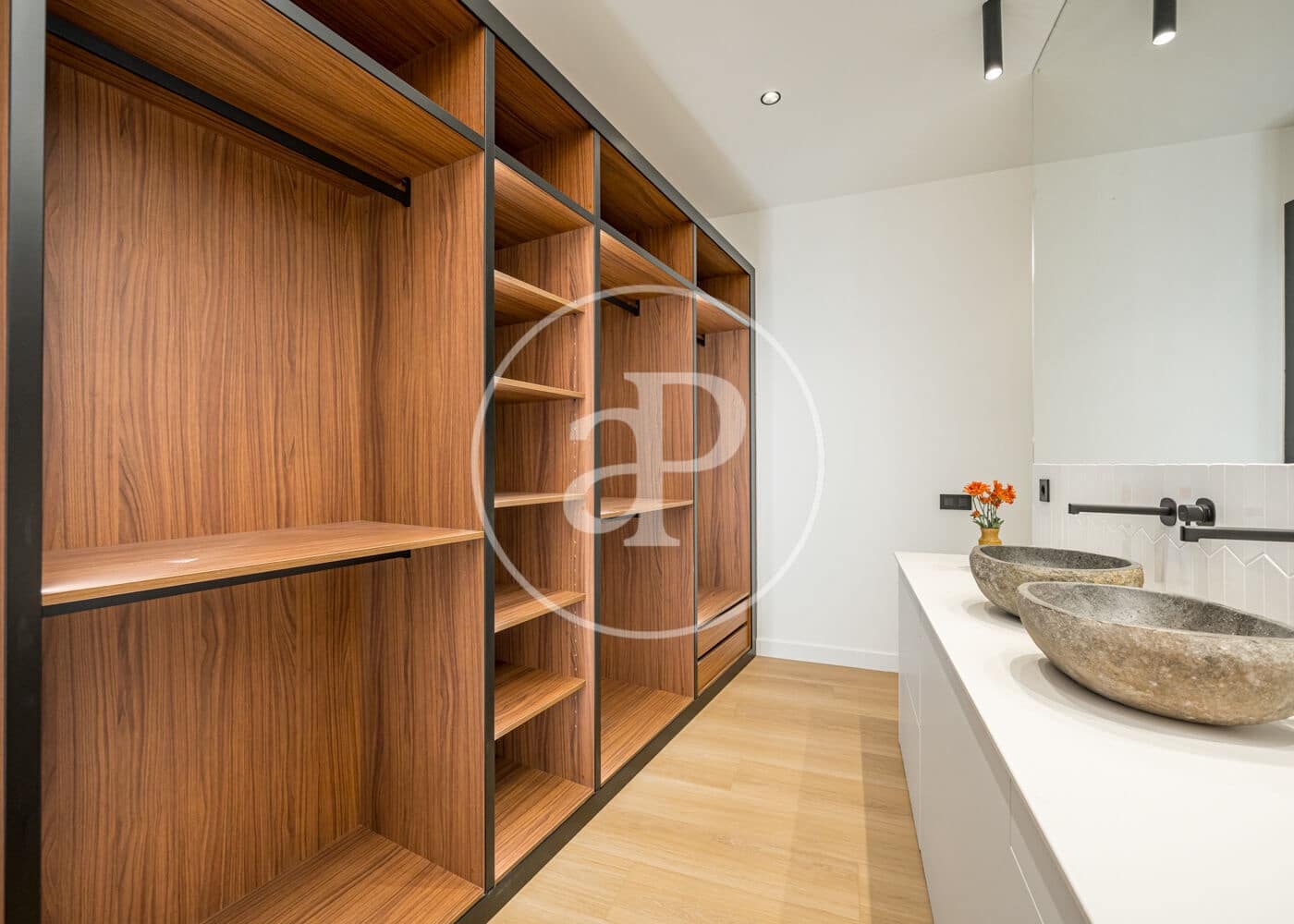 3 bedroom Apartment for sale in Madrid city - € 1,370,000 (Ref: 10155246)