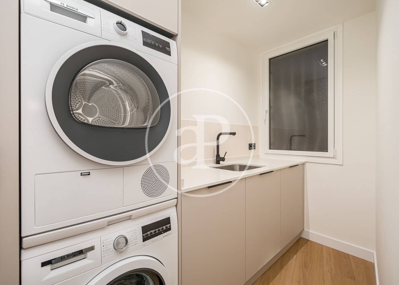 3 bedroom Apartment for sale in Madrid city - € 1,370,000 (Ref: 10155246)