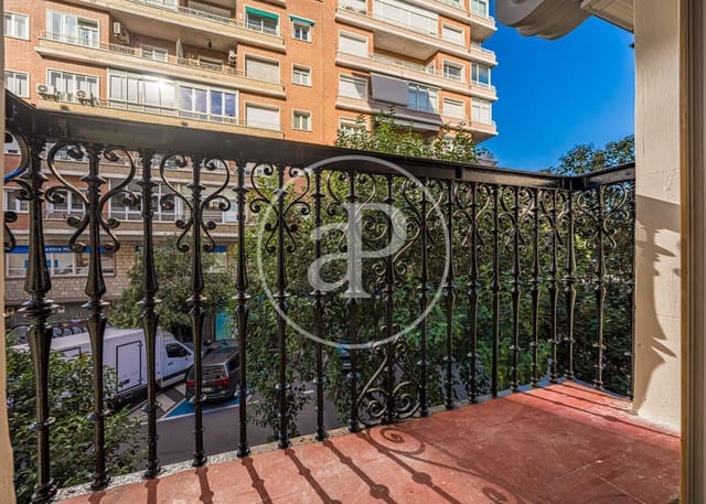 3 quarto Apartamento para venda em Universidad, Madrid cidade - 1 370 000 € (Ref: 10155246)