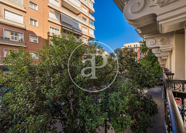 3 quarto Apartamento para venda em Universidad, Madrid cidade - 1 370 000 € (Ref: 10155246)