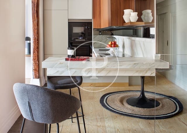 2 makuuhuone Huoneisto vuokrattavana paikassa Justicia, Madrid kaupunki - 6 000 € (Ref: 10157698)