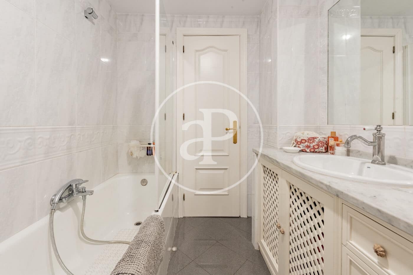 3 slaapkamer Appartement te koop in Madrid stad met zwembad garage - € 860.000 (Ref: 10157699)