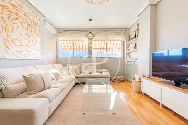 3 slaapkamer Appartement te koop in Costillares, Madrid stad met zwembad garage - € 860.000 (Ref: 10157699)