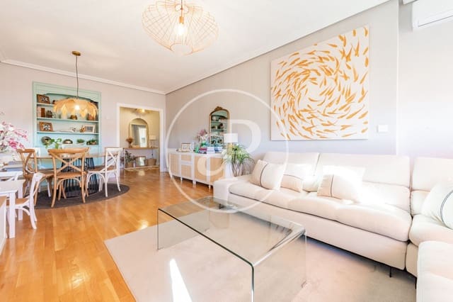 3 slaapkamer Appartement te koop in Costillares, Madrid stad met zwembad garage - € 860.000 (Ref: 10157699)