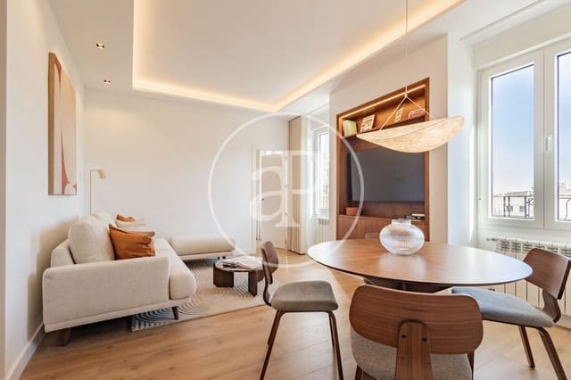 3 soveværelse Lejlighed til salg i Goya, Madrid by - € 980.000 (Ref: 10157702)