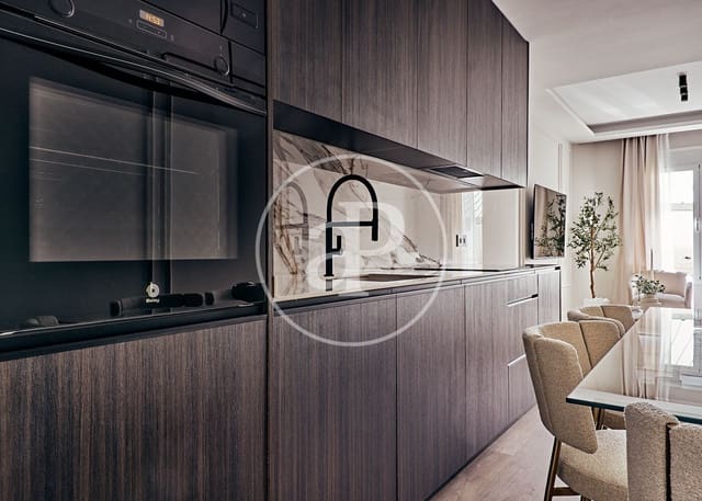 2 sovrum Lägenhet till salu i Fuente del Berro, Madrid stad - 1 069 000 € (Ref: 10157703)