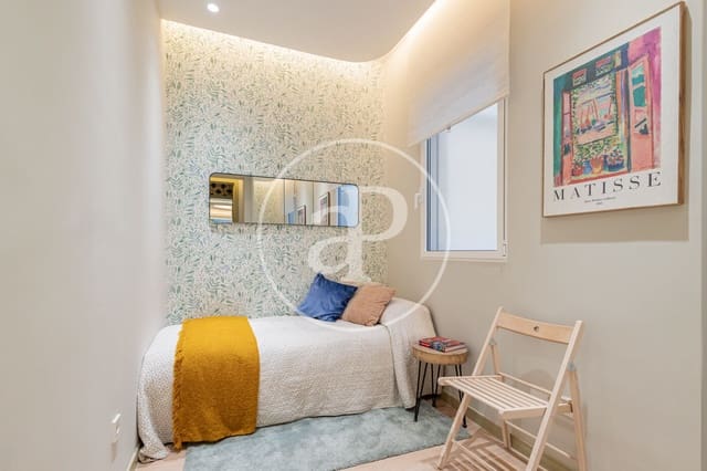 2 soveværelse Lejlighed til salg i Cuatro Caminos, Madrid by - € 387.500 (Ref: 10159578)