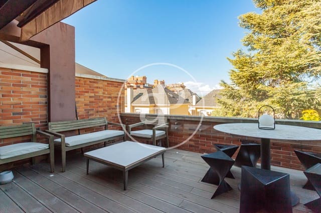 2 Zimmer Apartment zu verkaufen in Aravaca, Madrid Stadt mit Pool Garage - 765.000 € (Ref: 10159581)