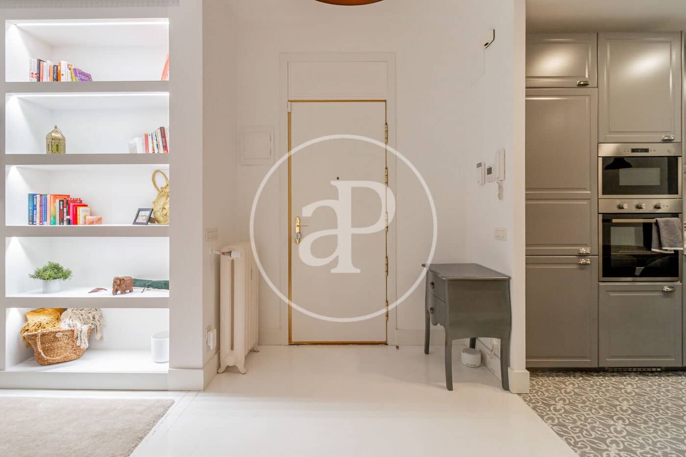 2 soveværelse Lejlighed til leje i Madrid by - € 4.100 (Ref: 10159582)