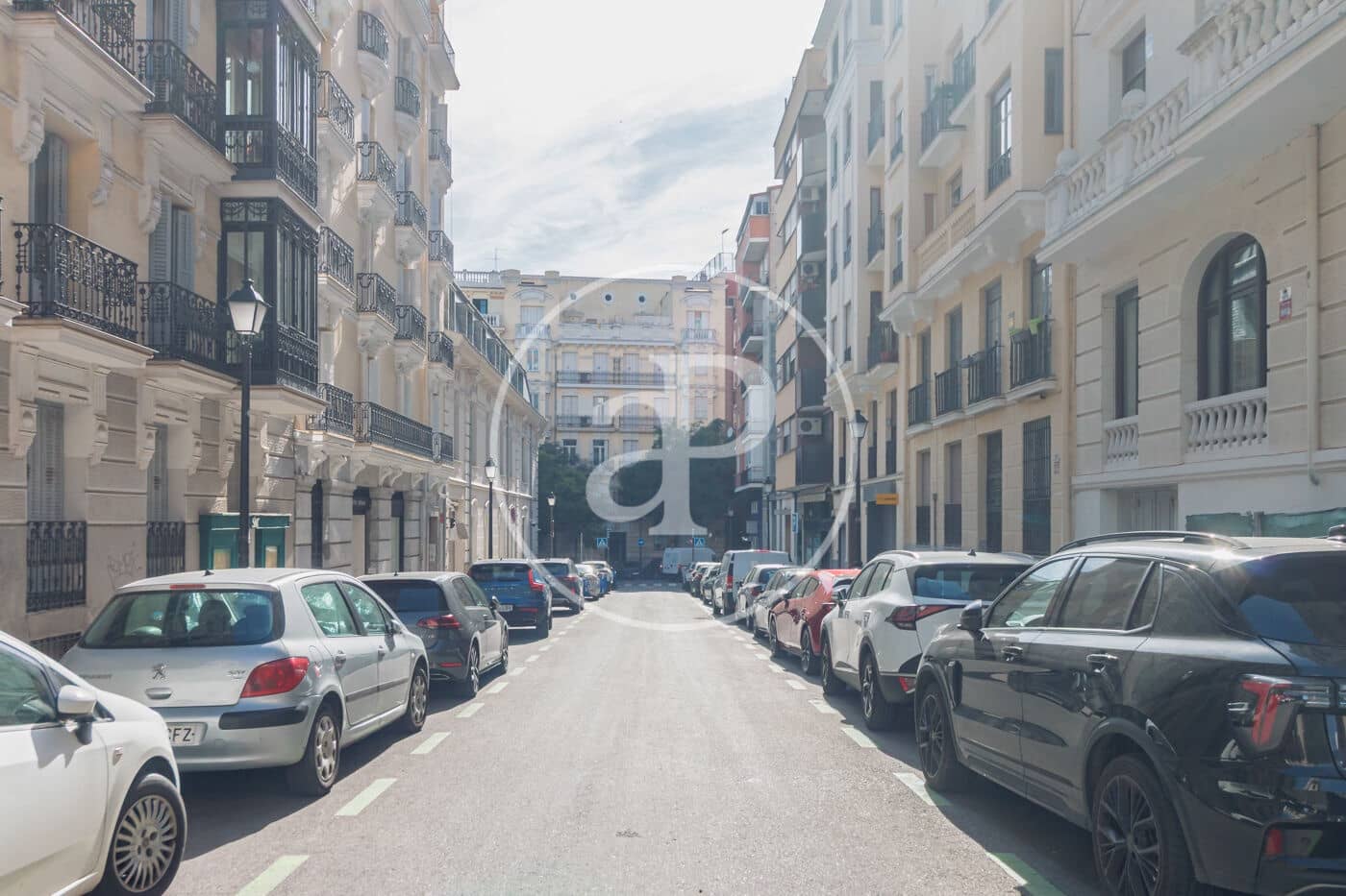2 soveværelse Lejlighed til leje i Madrid by - € 4.100 (Ref: 10159582)