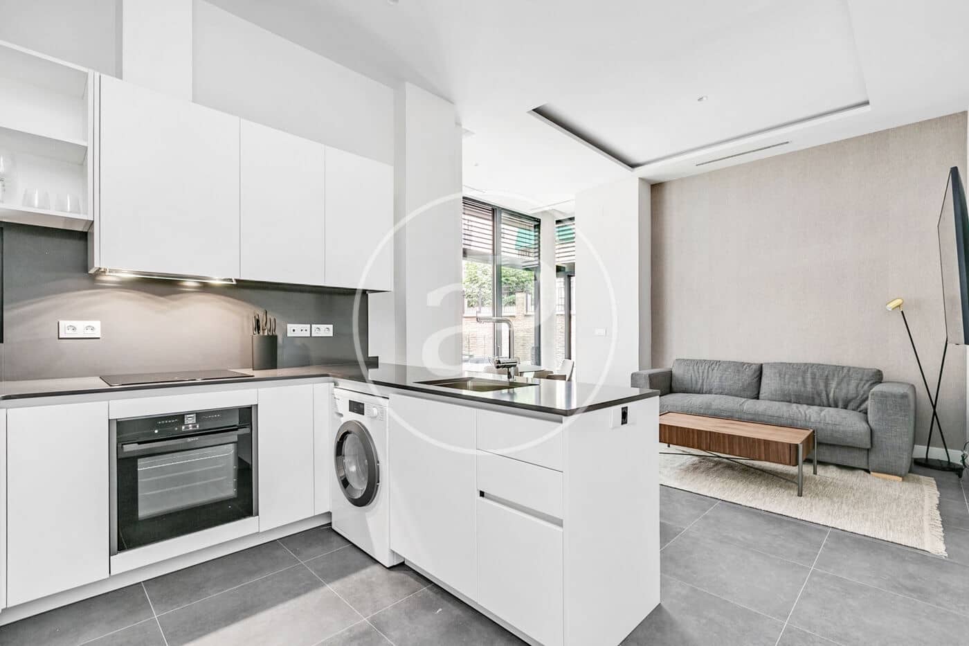 2 soverom Leilighet til leie i Madrid by - € 7 100 (Ref: 10159583)