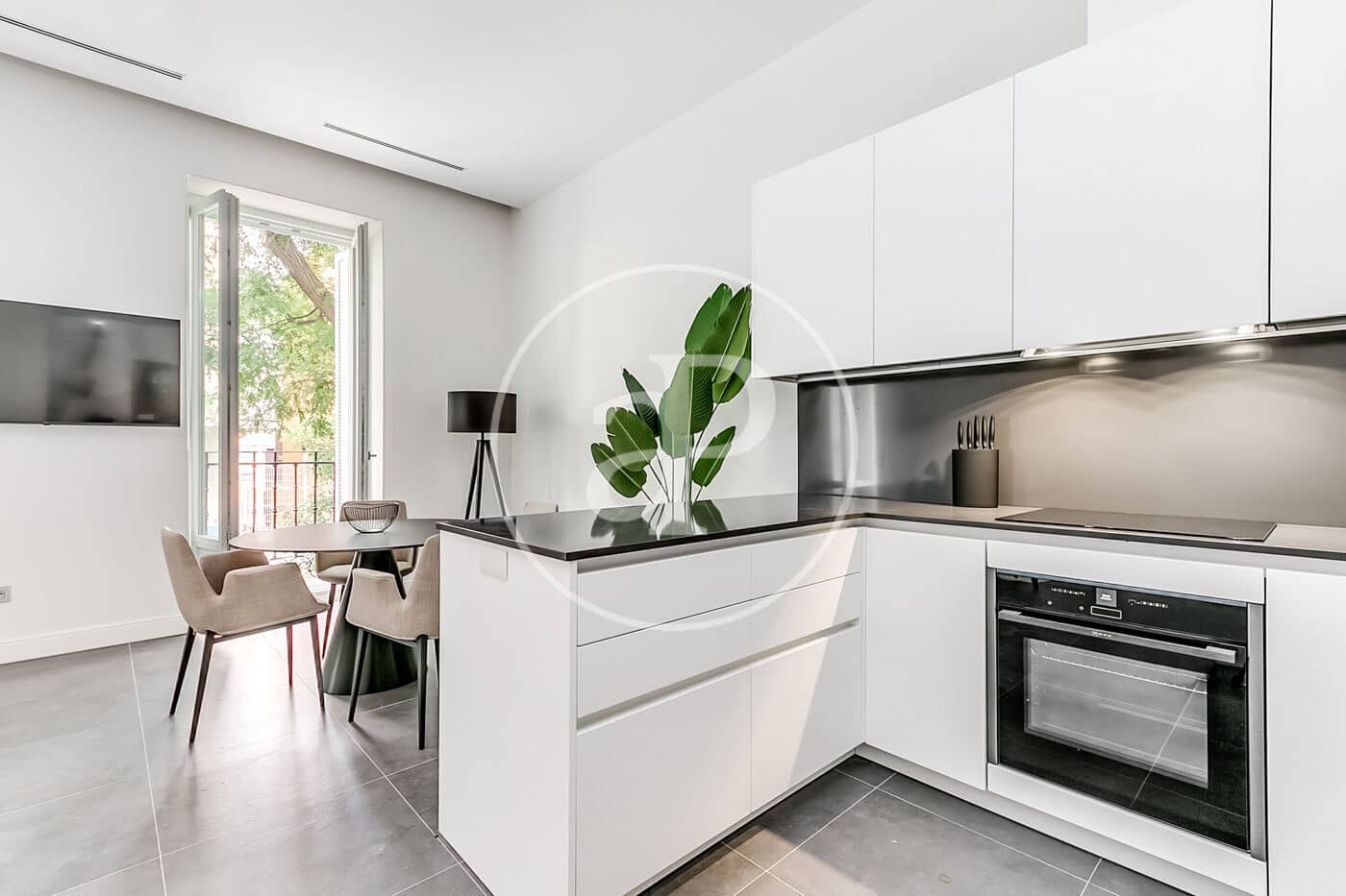 1 soverom Leilighet til leie i Madrid by - € 4 700 (Ref: 10159584)