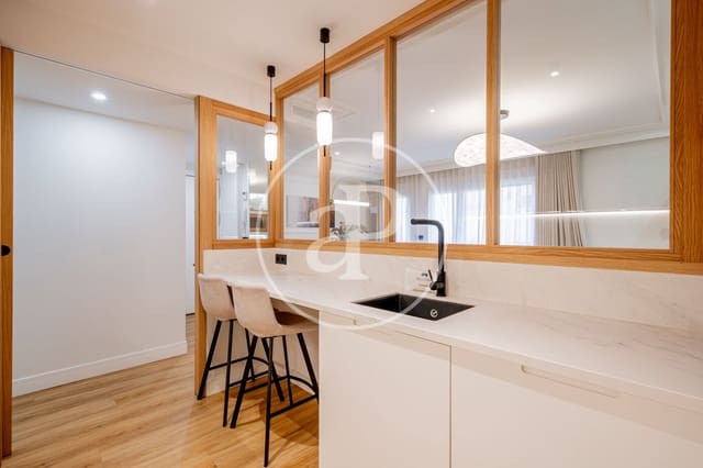 Appartement de 2 chambres à louer à Recoletos, Madrid ville - 4 500 € (Ref: 10159585)