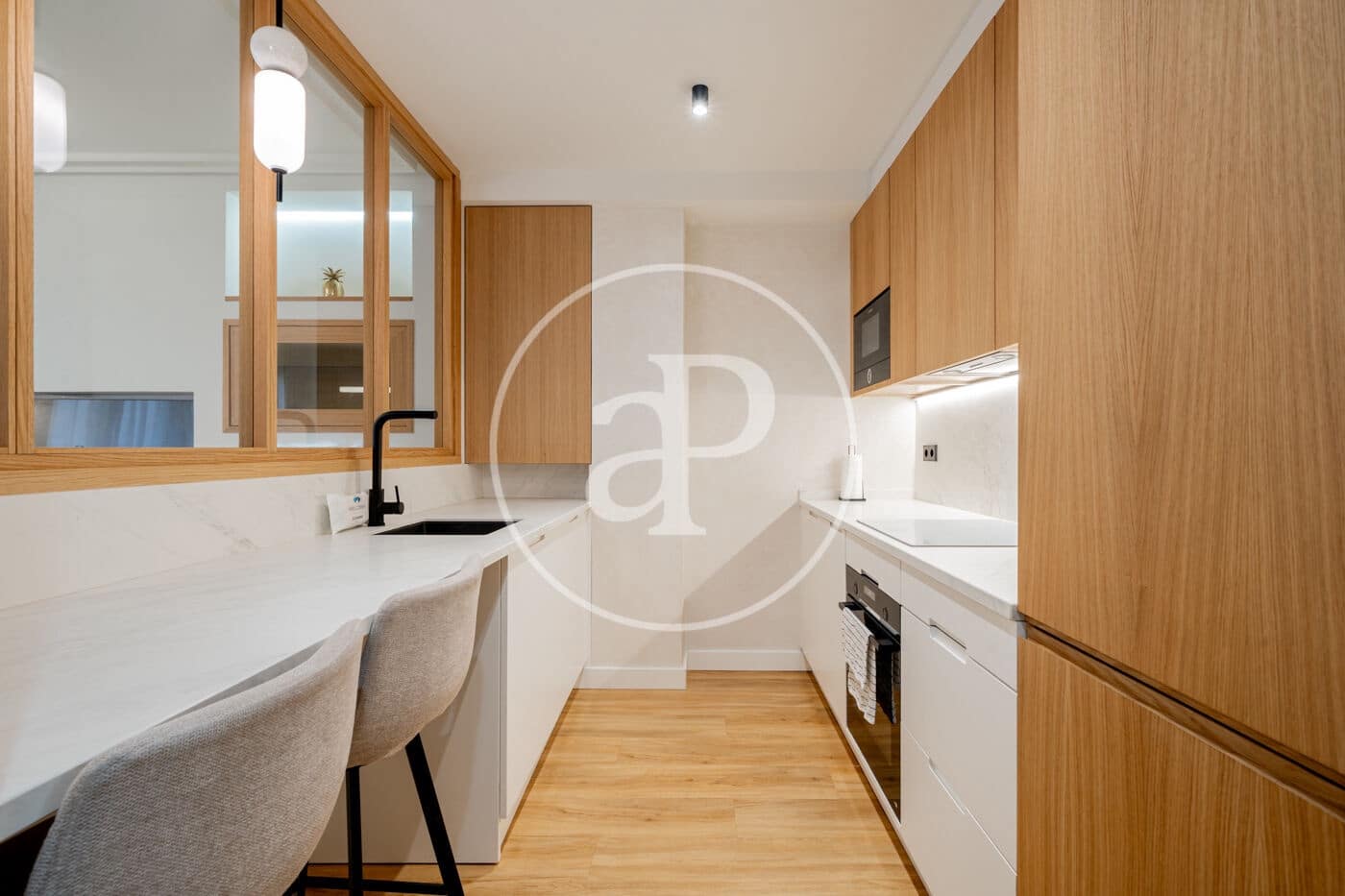 Appartement de 2 chambres à louer à Madrid ville - 4 500 € (Ref: 10159585)