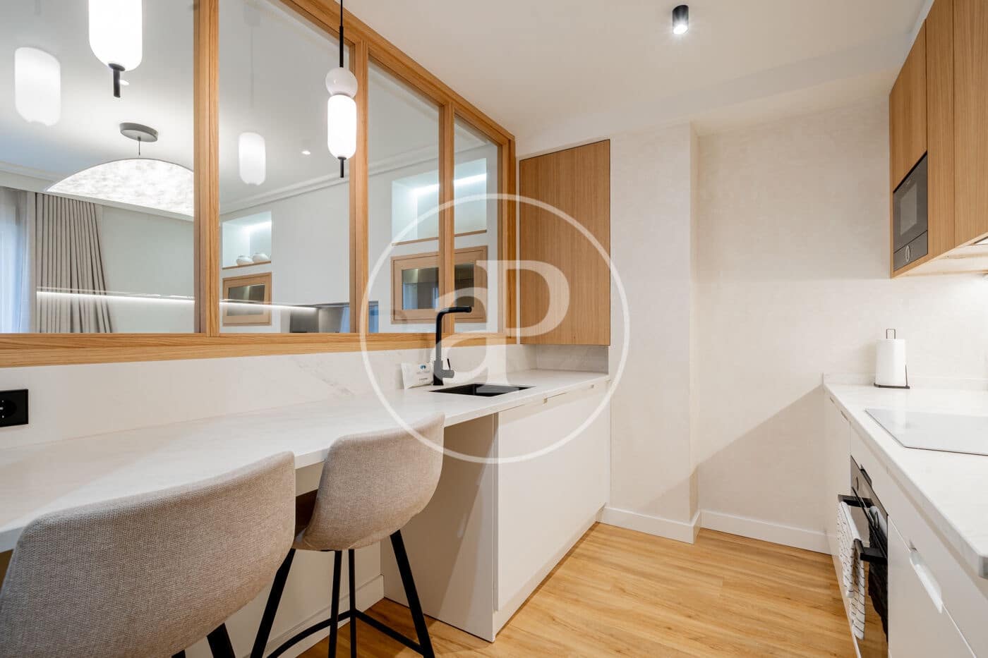 Appartement de 2 chambres à louer à Madrid ville - 4 500 € (Ref: 10159585)