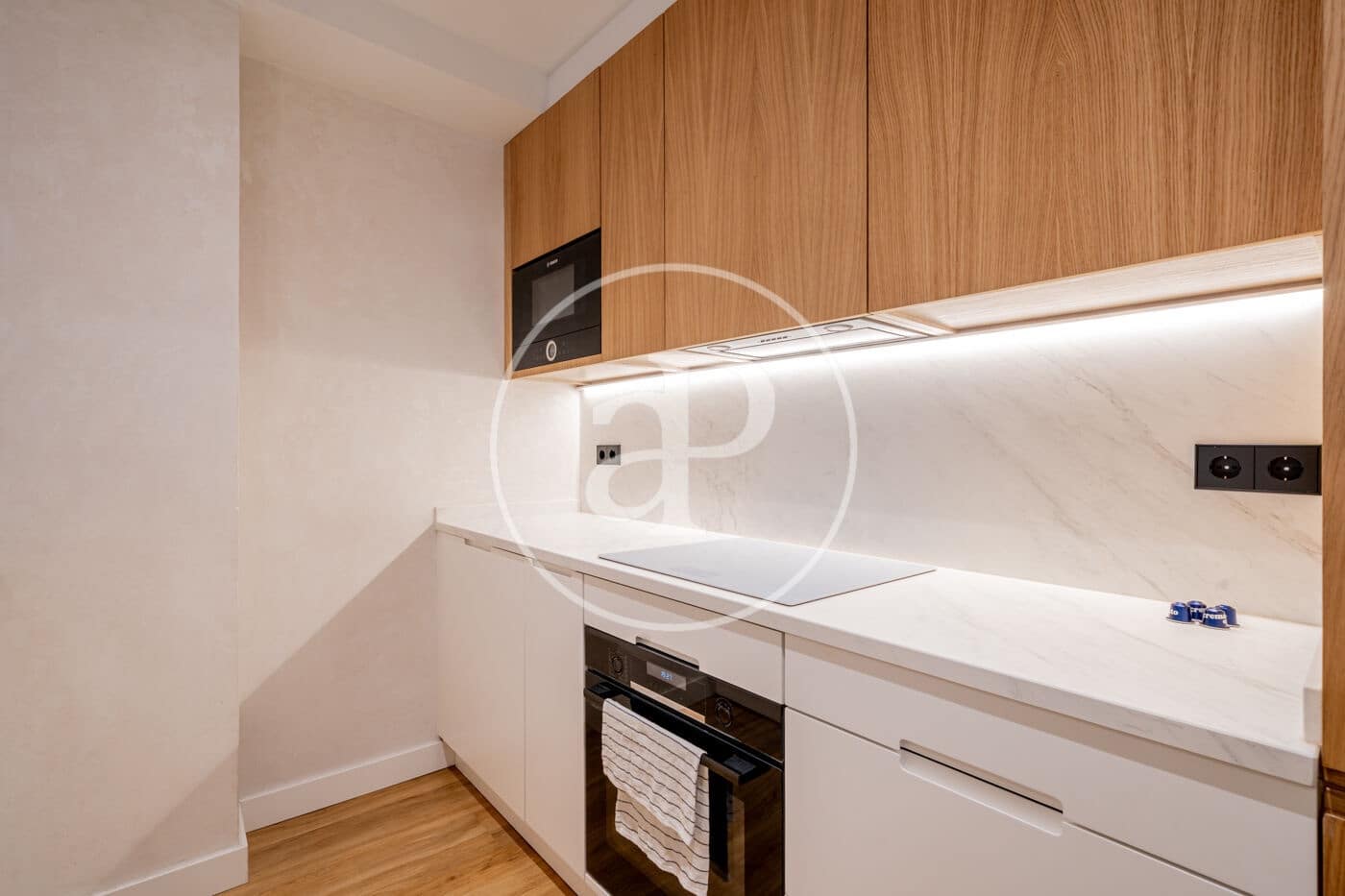 Appartement de 2 chambres à louer à Madrid ville - 4 500 € (Ref: 10159585)