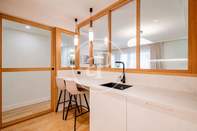 Appartement de 2 chambres à louer à Recoletos, Madrid ville - 4 500 € (Ref: 10159585)