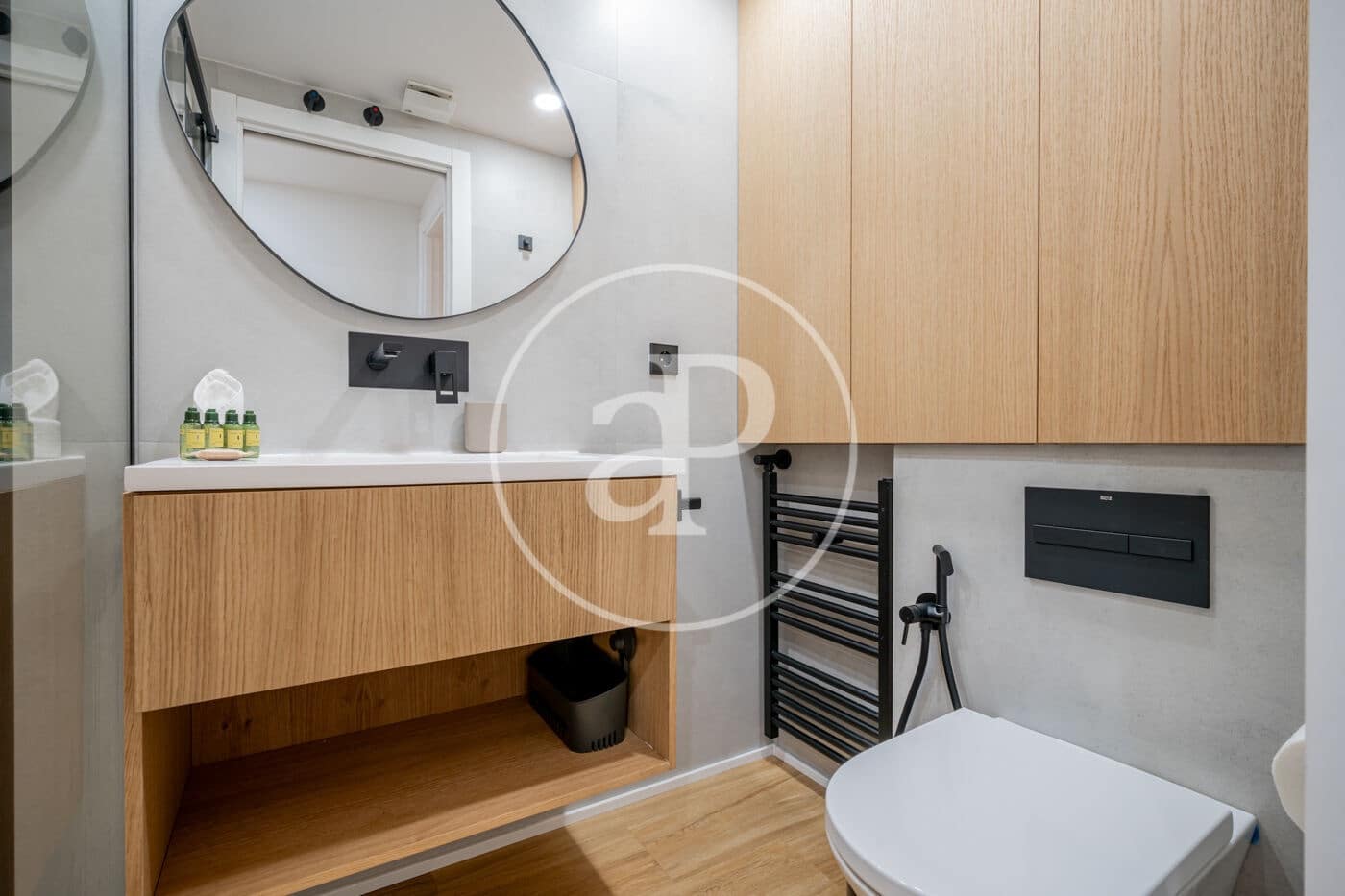Appartement de 2 chambres à louer à Madrid ville - 4 500 € (Ref: 10159585)